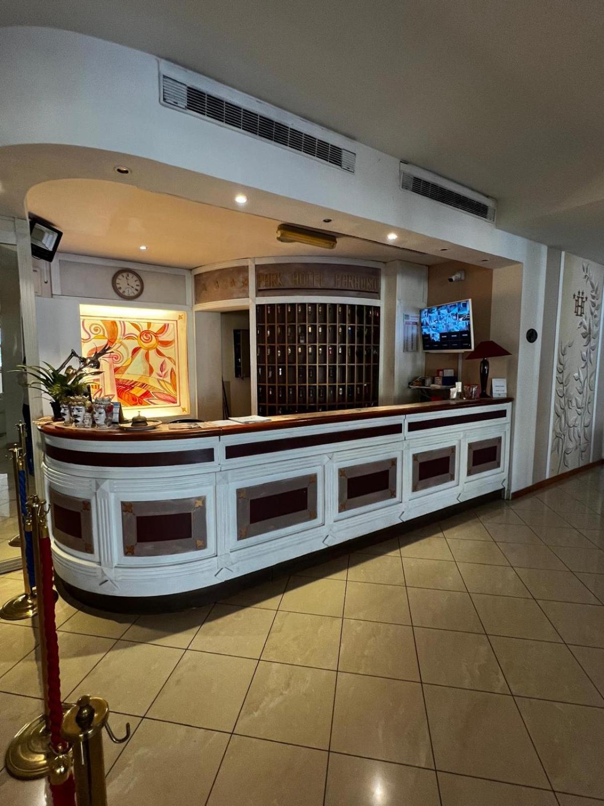 Park Hotel Paradiso เปียซซา อาร์เมรีนา ภายนอก รูปภาพ